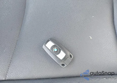 2015 BMW X1 Sdrive28I из США, поврежденный, VIN WBAVM1C55FVZ93656